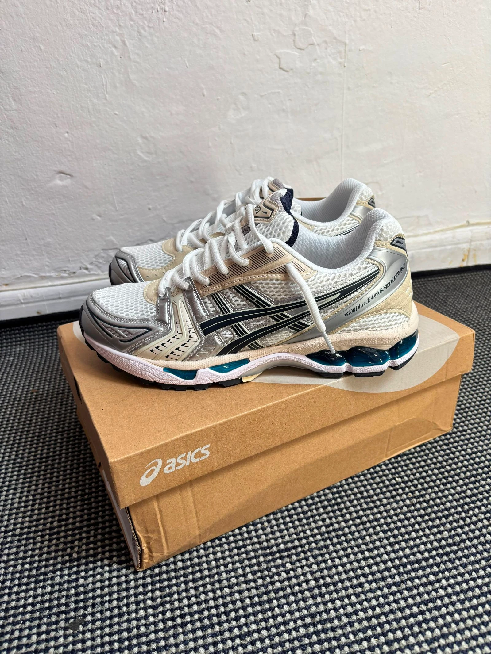 Asics kayano 14